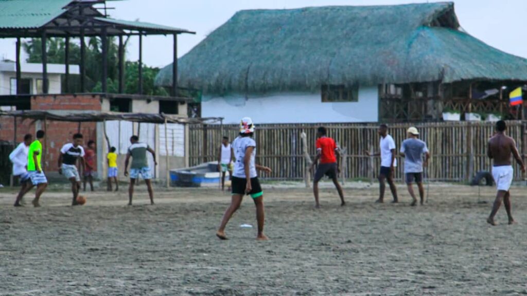 rs=w_2320,h_1547 (6)